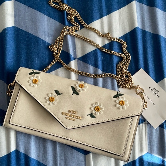 Beautiful coach crossbody